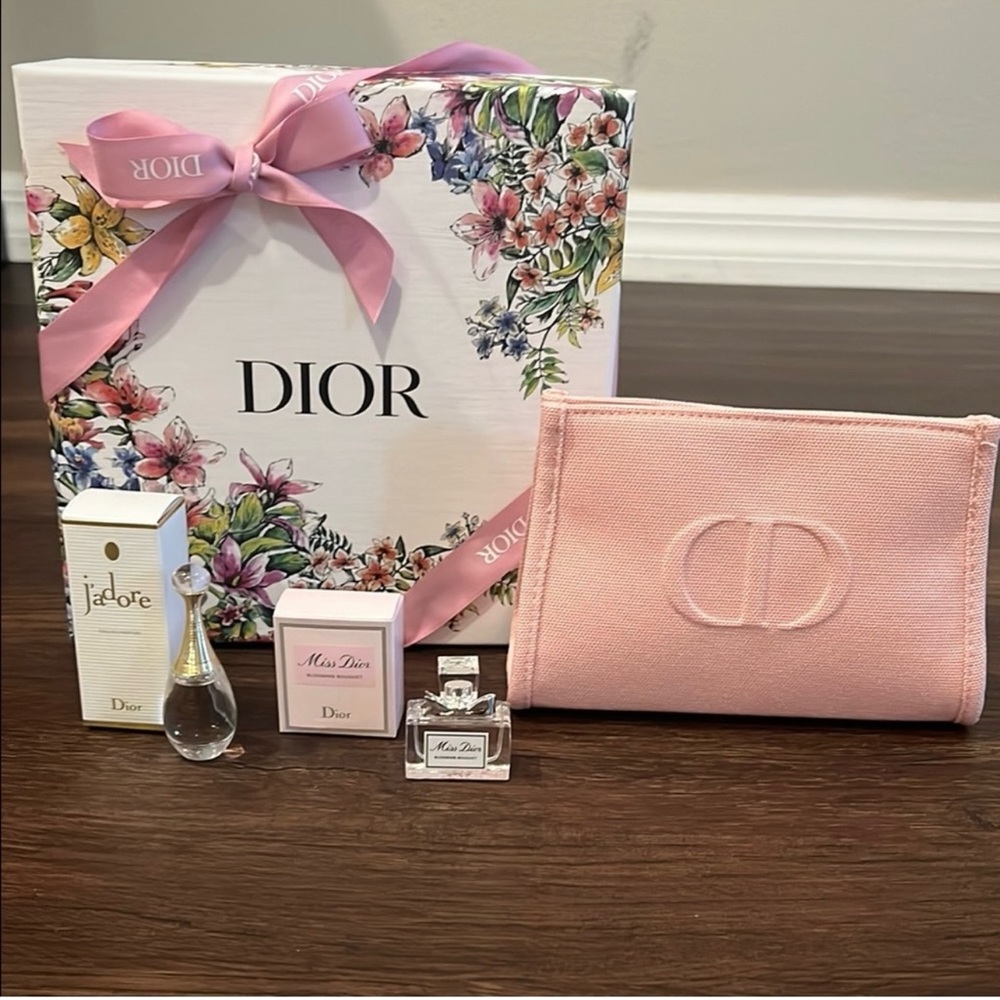 New Dior pink pouch bundle